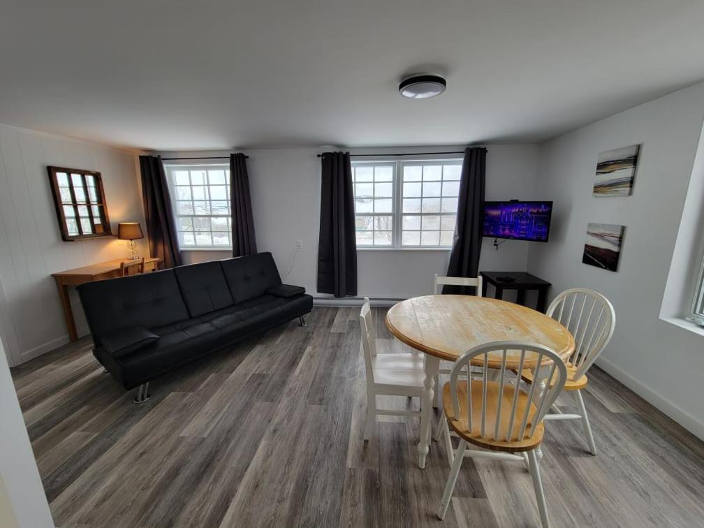 Aux 4 Vents - Auberg'Inn Carleton-sur-Mer Ngoại thất bức ảnh