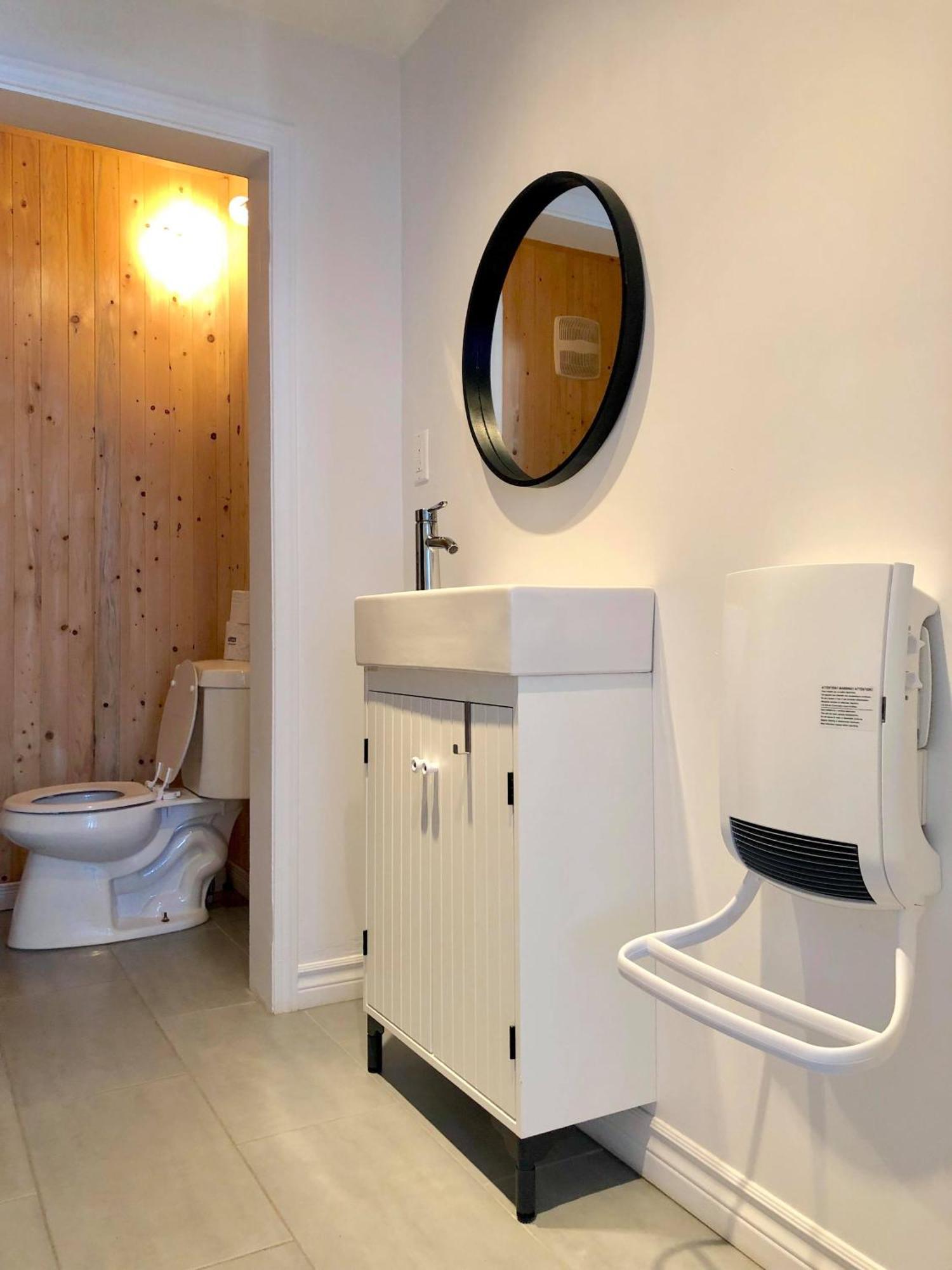 Aux 4 Vents - Auberg'Inn Carleton-sur-Mer Phòng bức ảnh