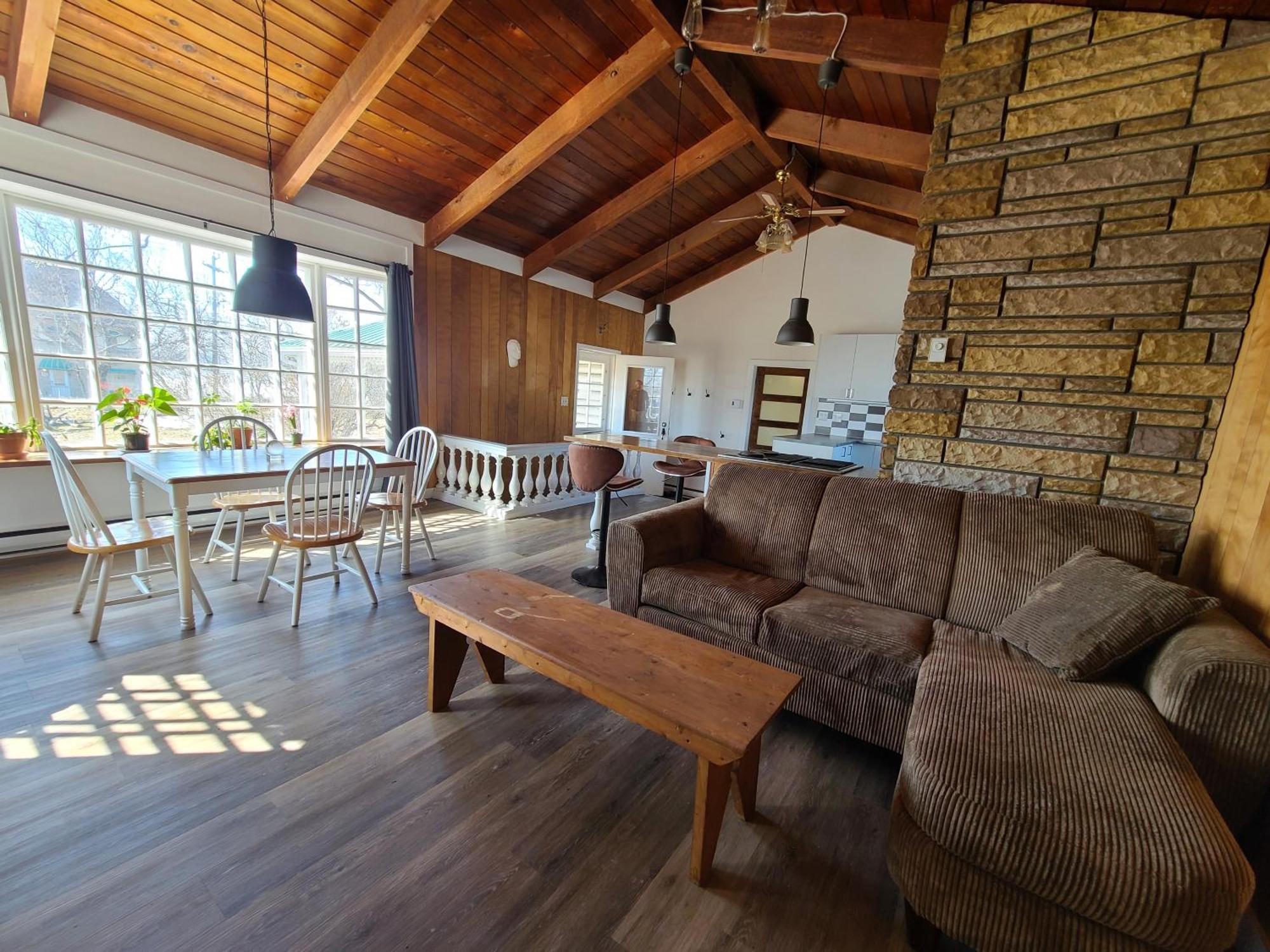 Aux 4 Vents - Auberg'Inn Carleton-sur-Mer Ngoại thất bức ảnh